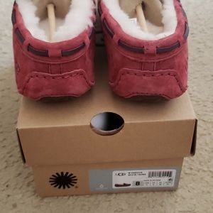 UGG Dakota Slipper - Women's Size 8